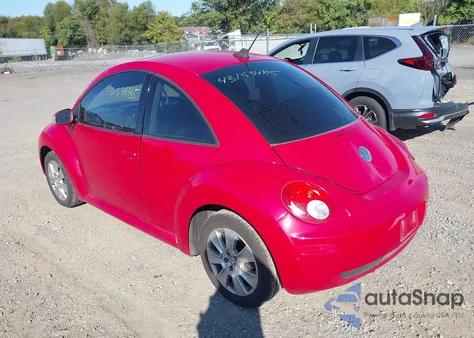 2009 Volkswagen New Beetle 2.5L из США, поврежденный, VIN 3VWRW31CX9M512842